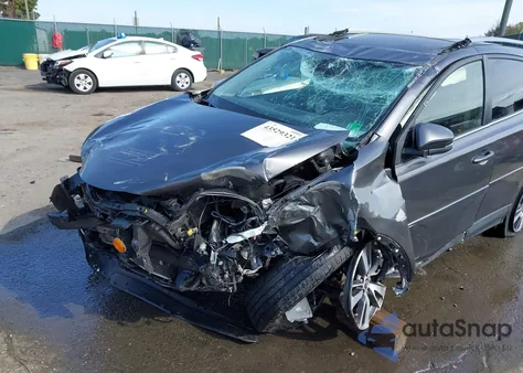 2017 Toyota Rav4 Xle из США, поврежденный, VIN JTMRFREVXHJ113152